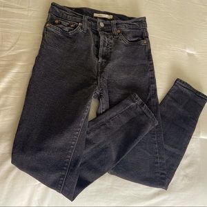 Levi’s Wedgie Skinny Jeans